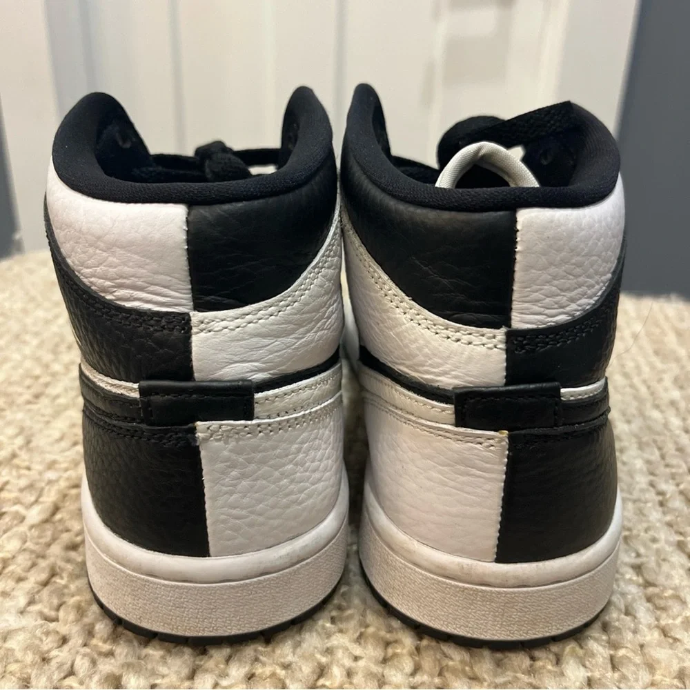 NikeAir Jordan 1 Mid SE Homage Black White DR0501-101 W Size‎ 8 YS